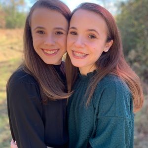 Meet your Posher, Lucy